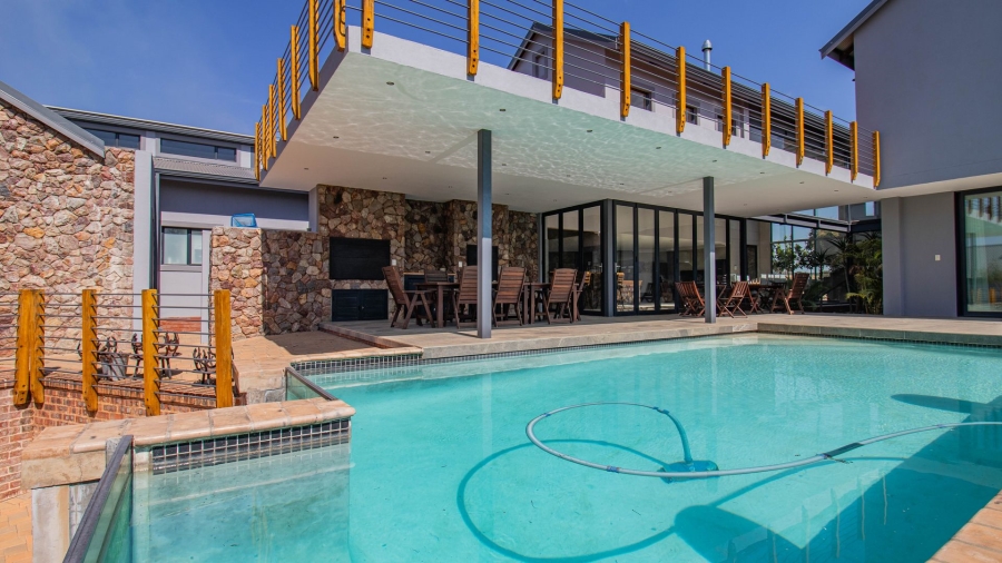 5 Bedroom Property for Sale in The Coves North West